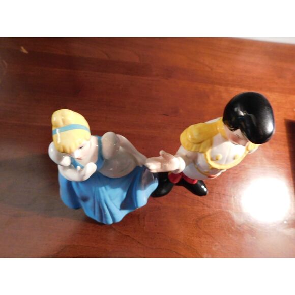 Disneyland Cinderella and Prince Pottery Figurines Those Days Tokyo Japan - Picture 5 of 9